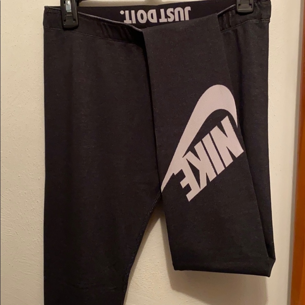 Nike leggings